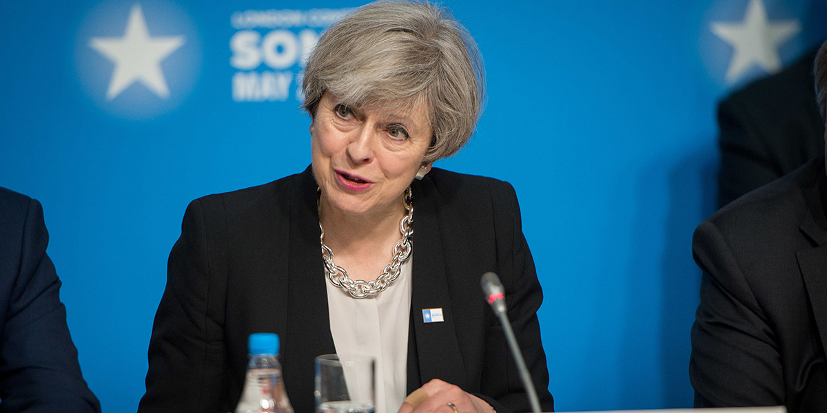 Lois homophobes dans le Commonwealth: les regrets de Theresa May