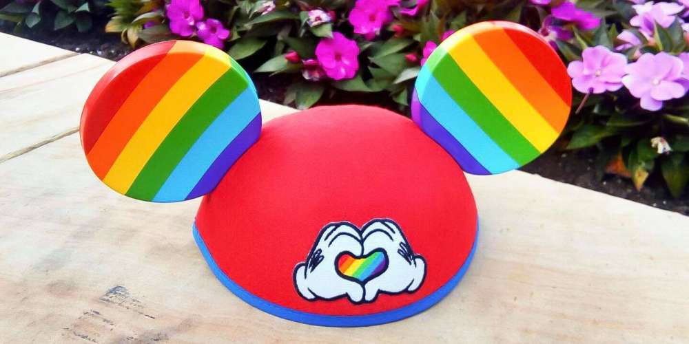 Disney Acaba de Lanzar estas Orejas Arcoíris Para la Celebración del Orgullo