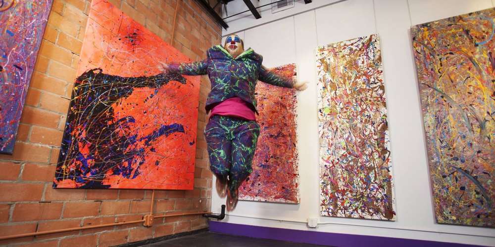 Jumper Maybach หรือ ‘Jackson Pollock แห่งศตวรรษที่ 21’ เฉลิมฉลองความภูมิใจด้วยคอลเลกชันใหม่