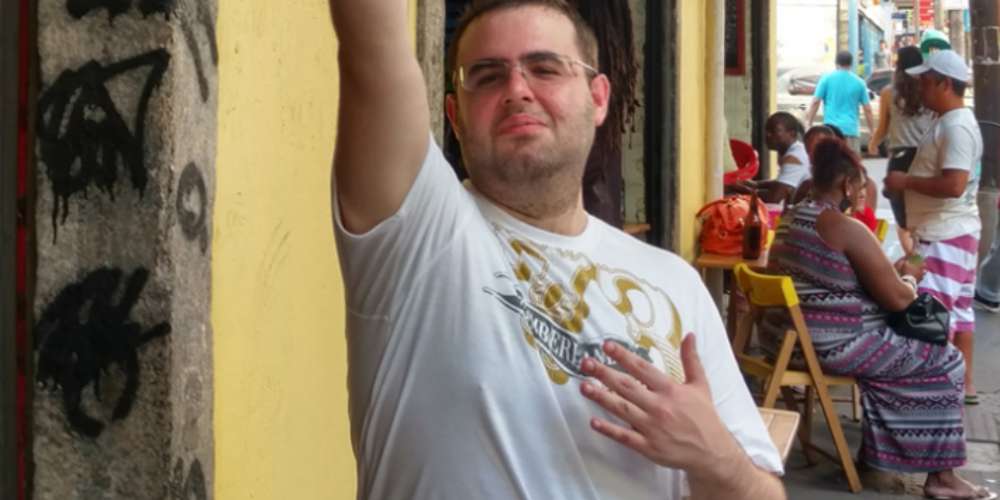 Preso analista que defendia pedofilia, estupro e morte de gays em Curitiba