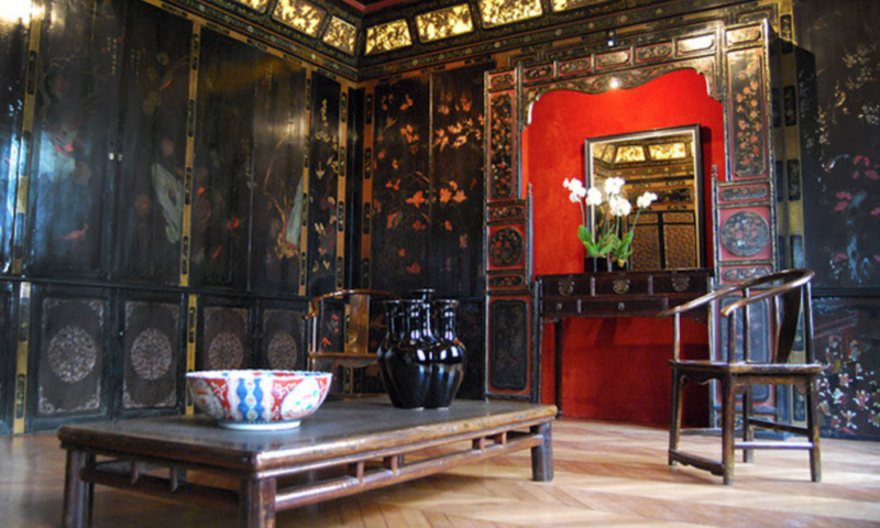 gay paris guide pagoda museum