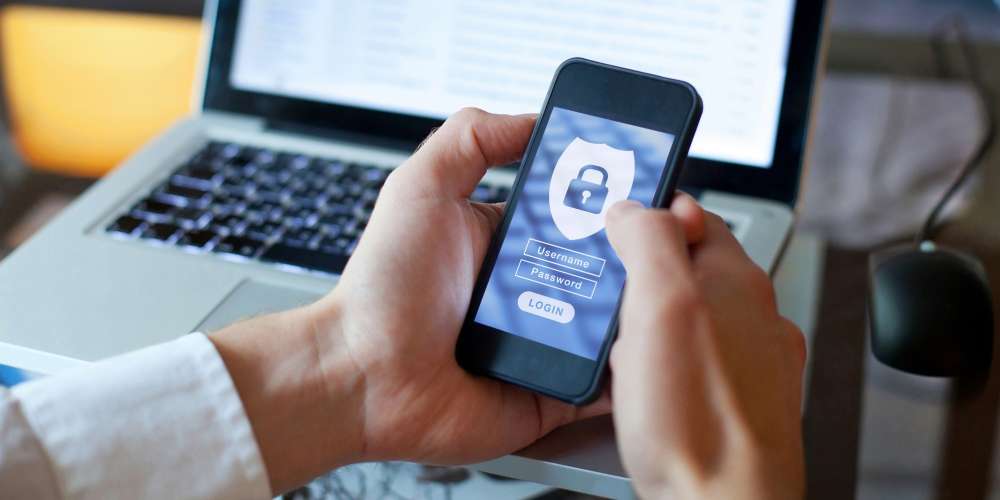 Akıllı Telefonlarda Daha Güçlü Kodlar ve Şifreler Oluşturmak için LGBT Bireylerine 5 Öneri