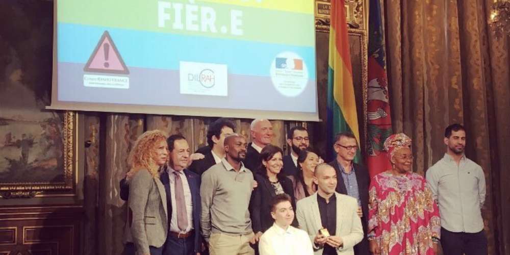 Anne Hidalgo remet le premier Paris Prize for LGBT Rights