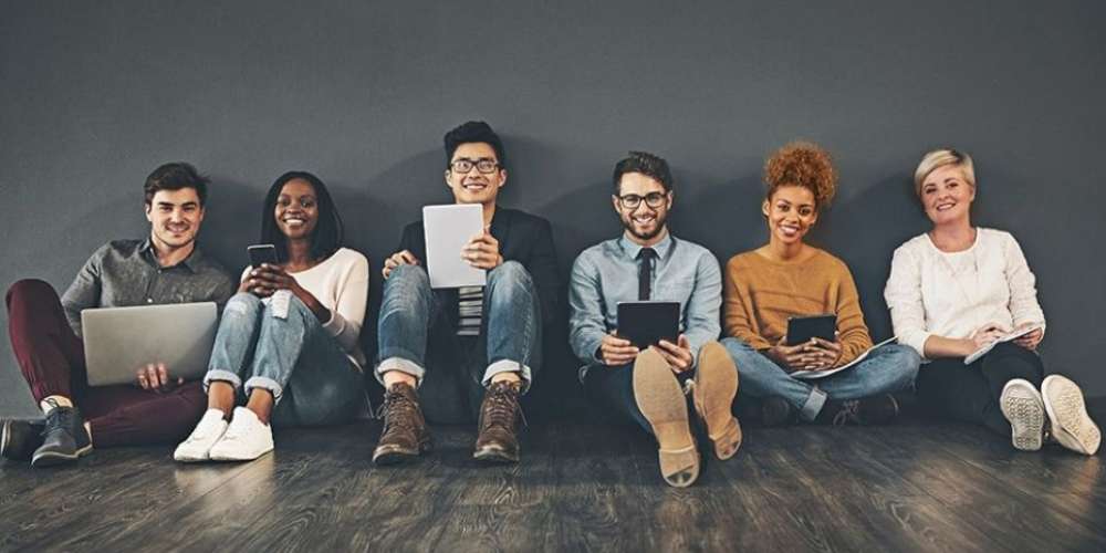 Millennials se sentem mais estressados no trabalho do que seus colegas mais velhos, sugere pesquisa