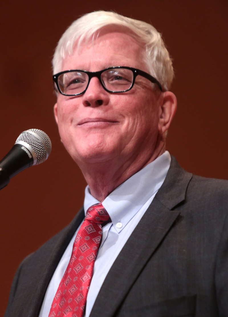 hugh hewitt headshot