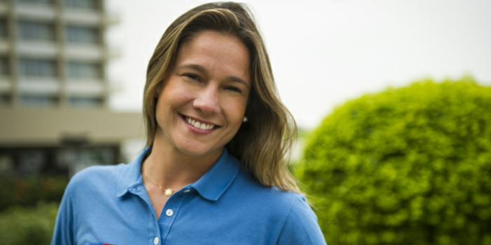 Bem menininha: Fernanda Gentil ironiza política anti-LGBTI na Rússia