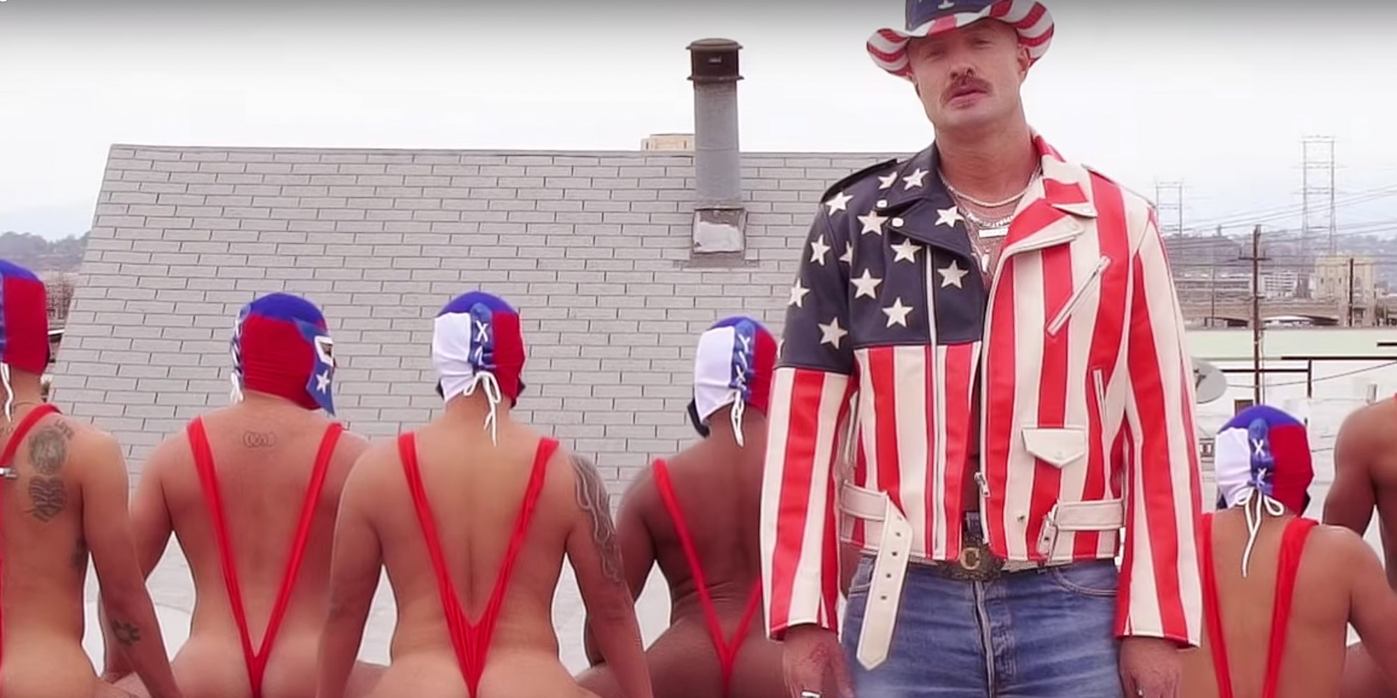 #ThisWeekInThirst: Pit Smells, Twerking Hunks and the Shirtless Pizza King