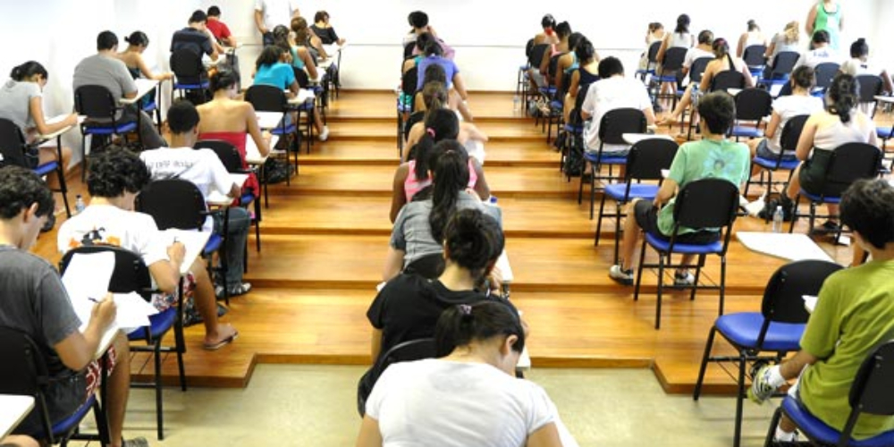 Uneb abre vagas com cota para trans, travestis, ciganos e autistas em todos os cursos