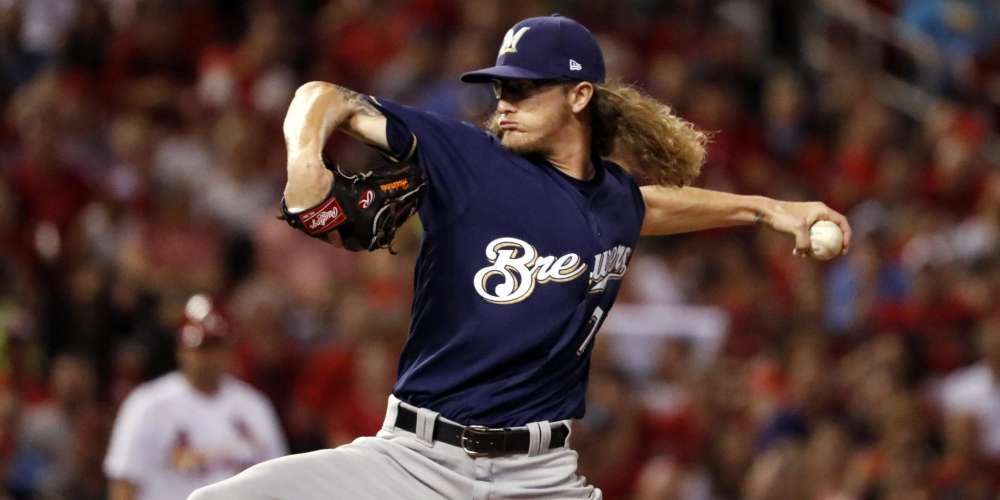 That Pitcher Who Wrote Racist, Homophobic Tweets Got a Standing Ovation, Because the World Is Now Garbage
