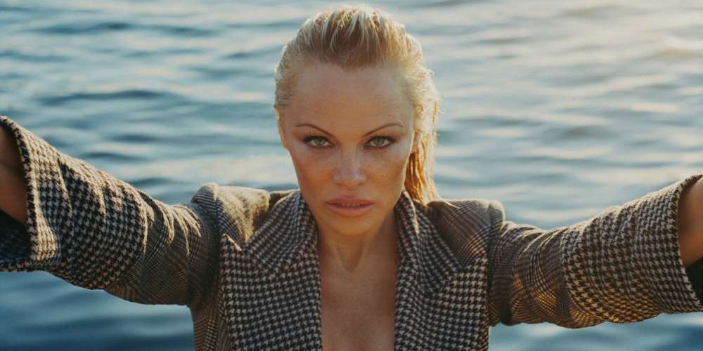 No, Pamela Anderson, Asexuals Aren’t Just Broken Nerds Afraid of Sex