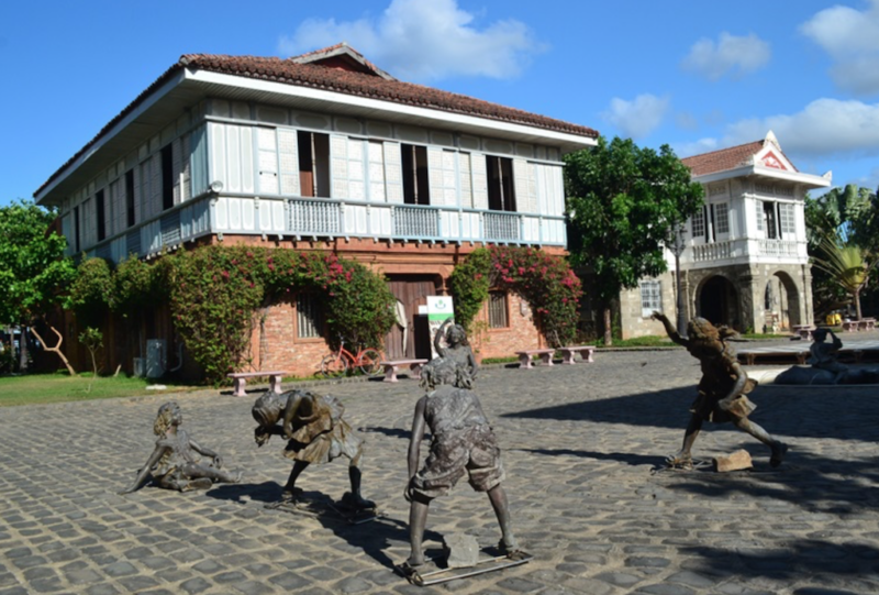 Las Casas Filipinas de Acuzar