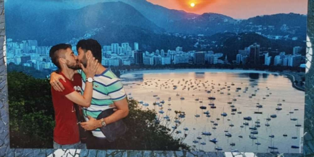 Photo of Gay Kiss Fuels Outrage at One of Brazil’s Most Popular Tourist Destinations