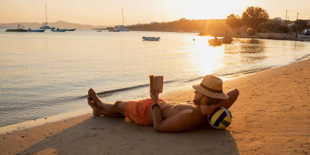 Great Gay Summer Reads: 5 Pieces of Delectable Queer Content Perfect for the Dog Days of August