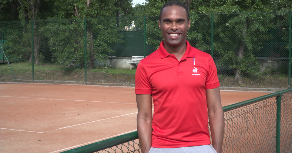 Objectif Gay Games: Steve, tennis: « Dans les clubs mainstream, on peut entendre des remarques pas très friendly »