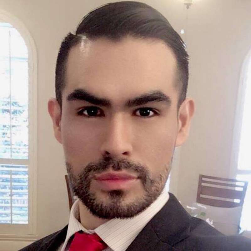 Kathy Griffin Trump supporter 01, Carl Pacheco 01