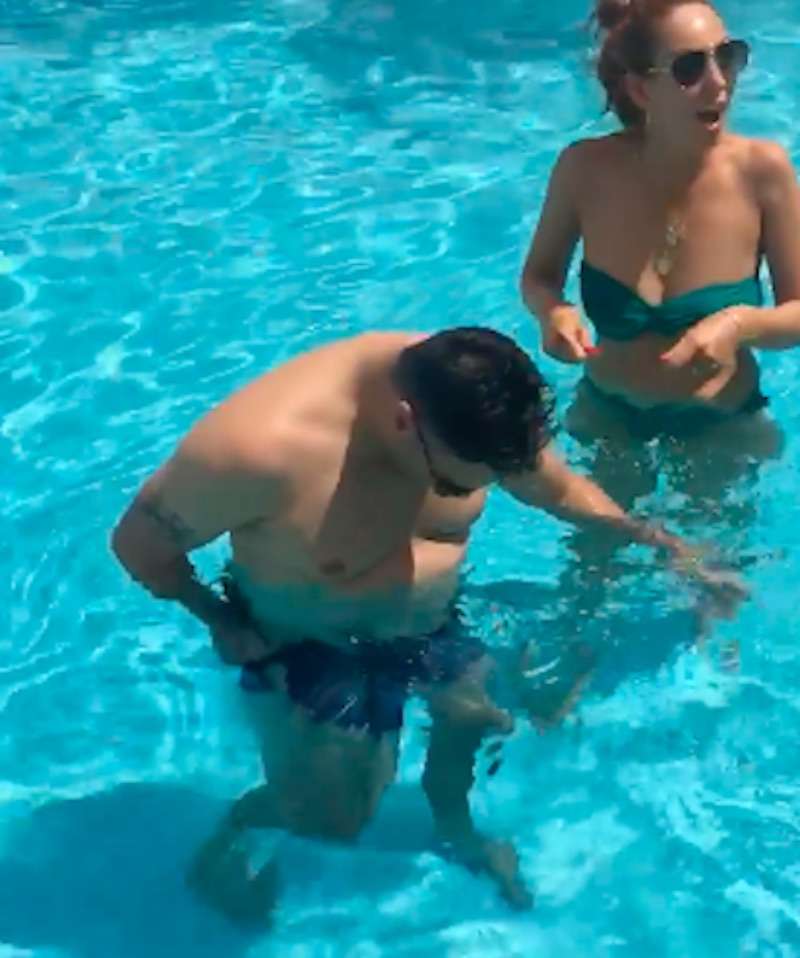 dissolvable swim shorts 02