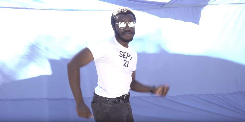 Every Year This Guy Pays Tribute to Earth, Wind & Fire’s ‘September’ With a New Dance Routine