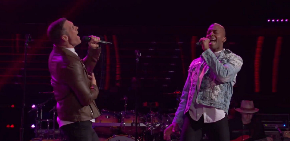 Un couple gay émeut le jury dans « The Voice US »