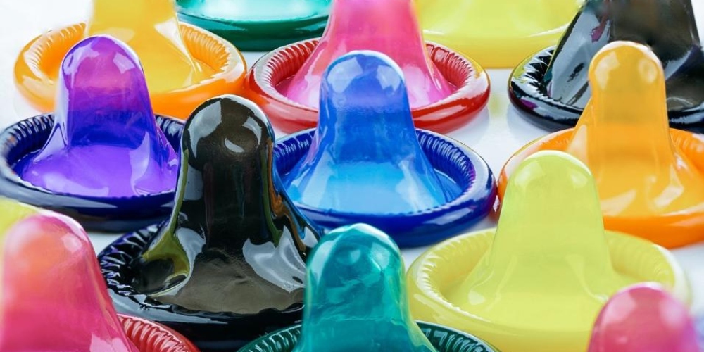 Preservativos autolubrificantes podem aumentar a prevenção contra ISTs