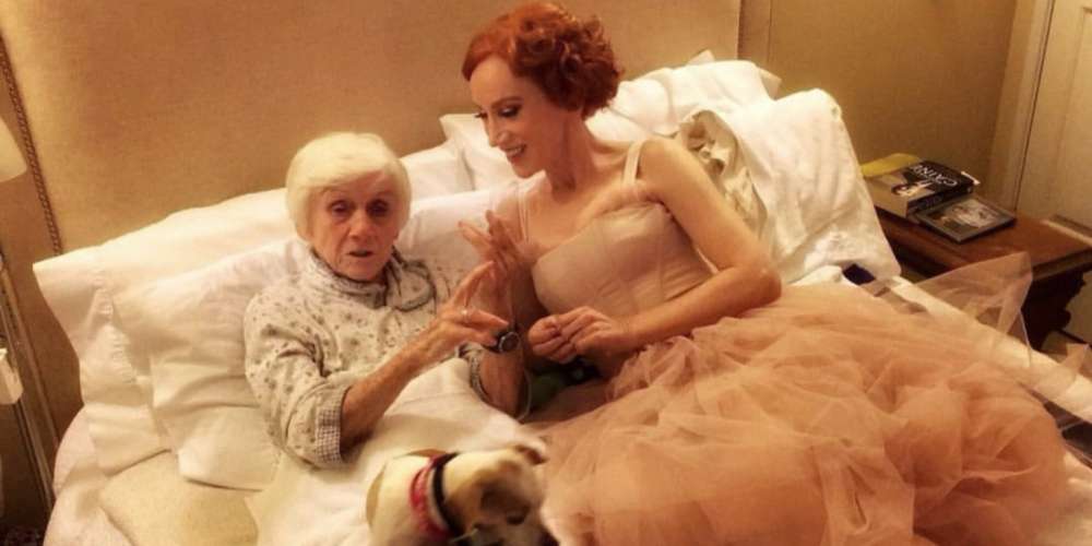 In Heartbreaking Series of Tweets, Kathy Griffin Reveals Her Mom, Maggie, Has Dementia