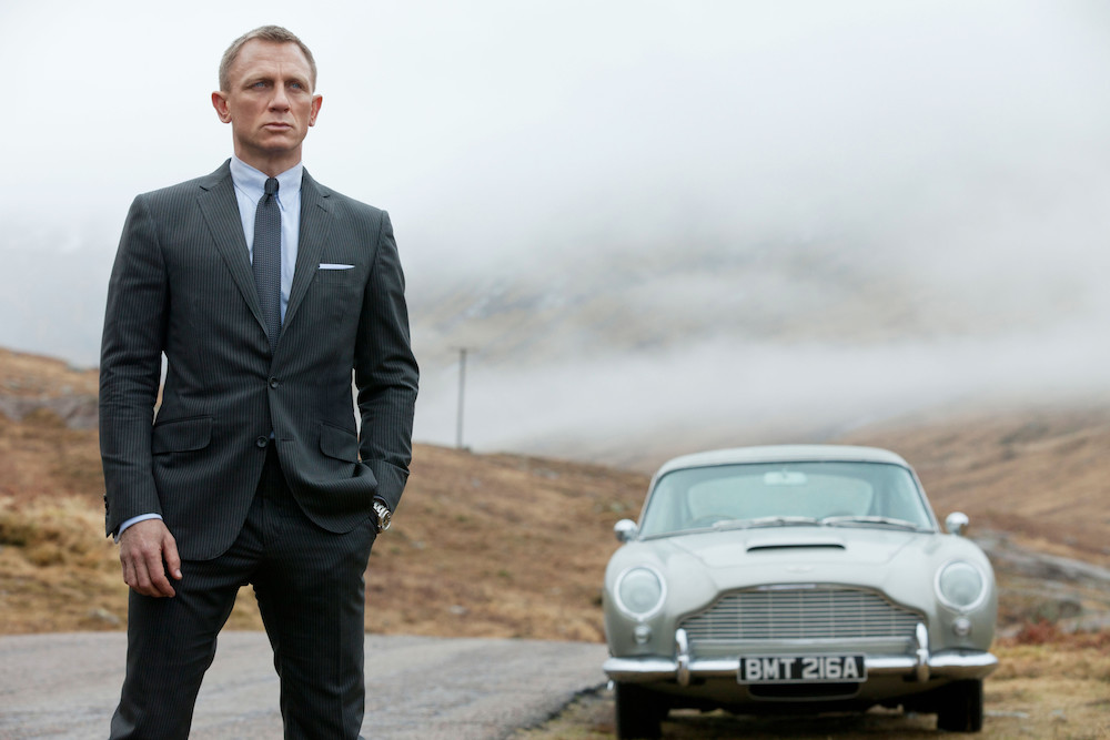 james bond queer 2