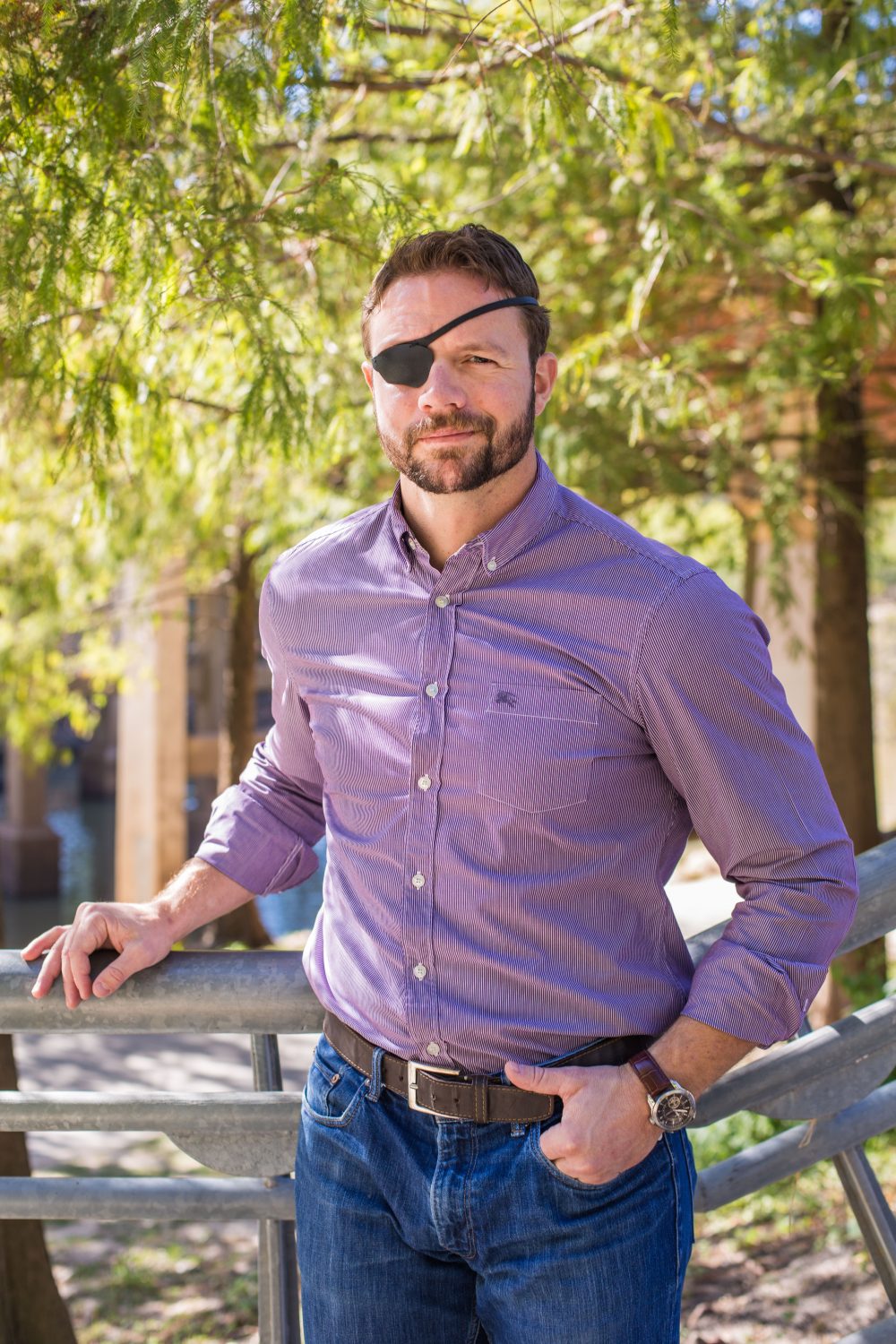 chris evans dan crenshaw headshot