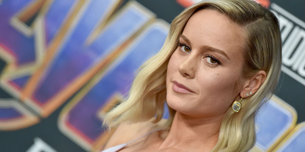 Brie Larson, estrela de Os Vingadores, pede à Marvel que “tragam logo” um super-herói gay