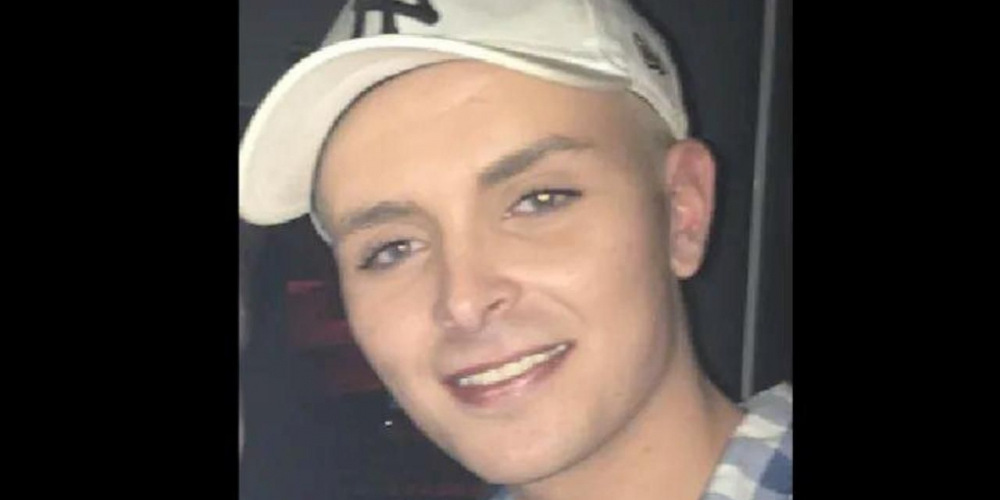Marche blanche dans le marais en hommage à Daniel, assassiné à Villejuif