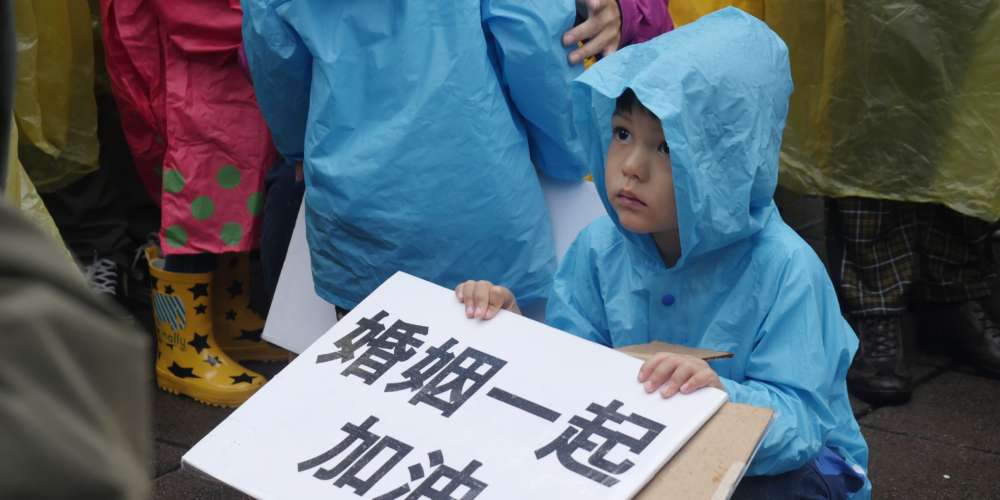 立委叔叔阿姨,請不要拆散我們的家。共同監護家不穩固,孩童權益全被罔顧