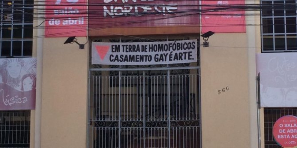 Após exposição sobre casamento gay, gerente é afastado de centro cultural em Fortaleza