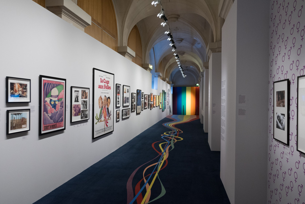 Exposition « Champs d’amour »: « Nous voulions montrer que l’homosexualité au cinéma, ça ne se limite pas à La cage aux folles »