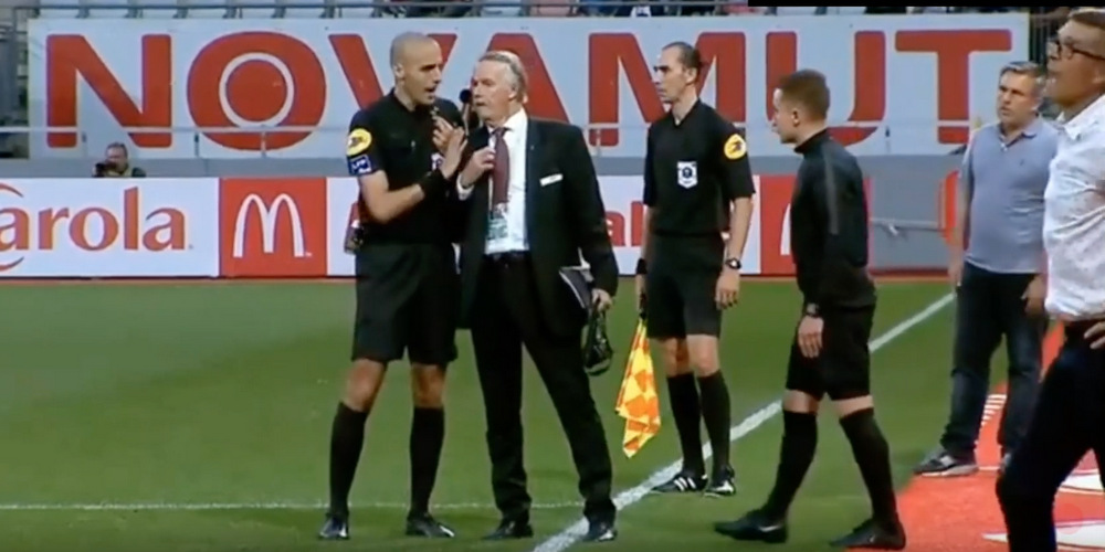 Un match de foot interrompu en raison de chants homophobes