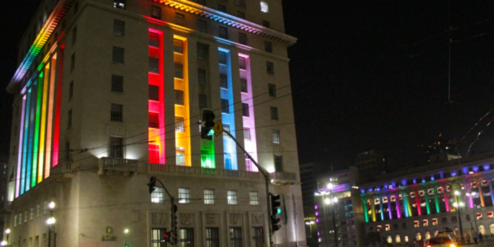 São Paulo ilumina cidade com cores LGBT para Conferência Internacional da Diversidade e Turismo