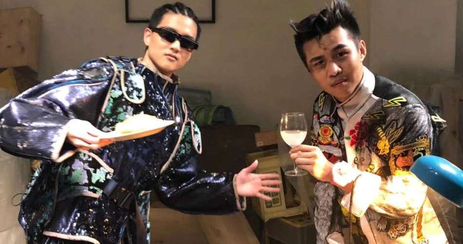 屁孩推出全新主打MV《是在哈囉》被強制綑綁裸身上陣 鏡頭前大秀8塊肌