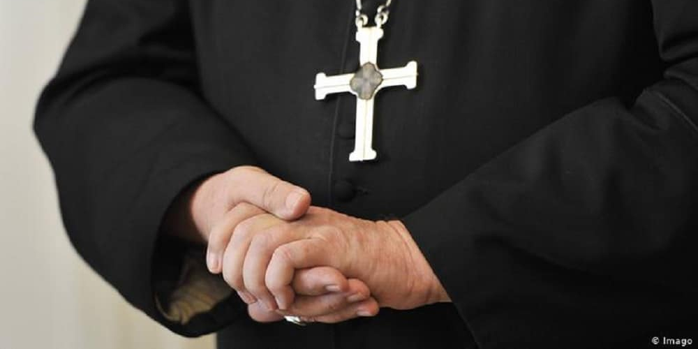 Padre lança polêmica: Pedofilia “não mata ninguém” mas o aborto sim