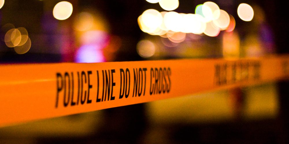 Casal gay baleado em Miami após beijo sobrevive, mas uma está estado crítico