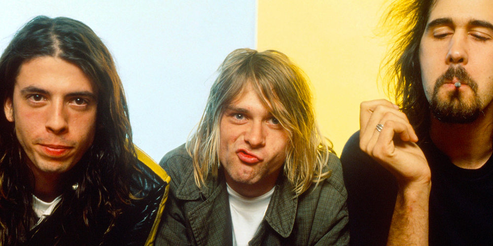 En 1992, Nirvana luchó contra una iniciativa anti-gay y celebró una sede del GoP incendiada.