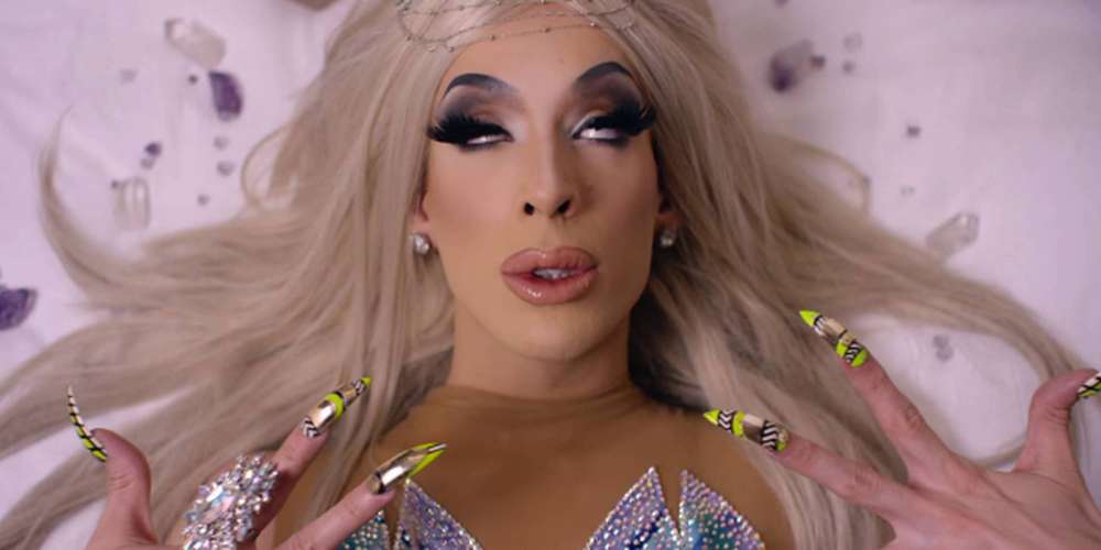 В честь национального месяца поэзии, посмейтесь над этими «Drag Race» хайку